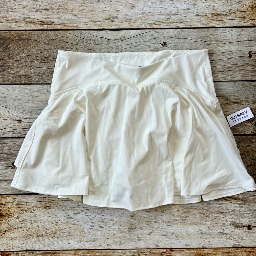 Old Navy Active Powersoft Skort - White